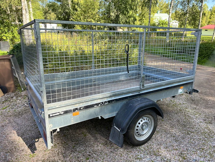 Obromsat gallersläp.