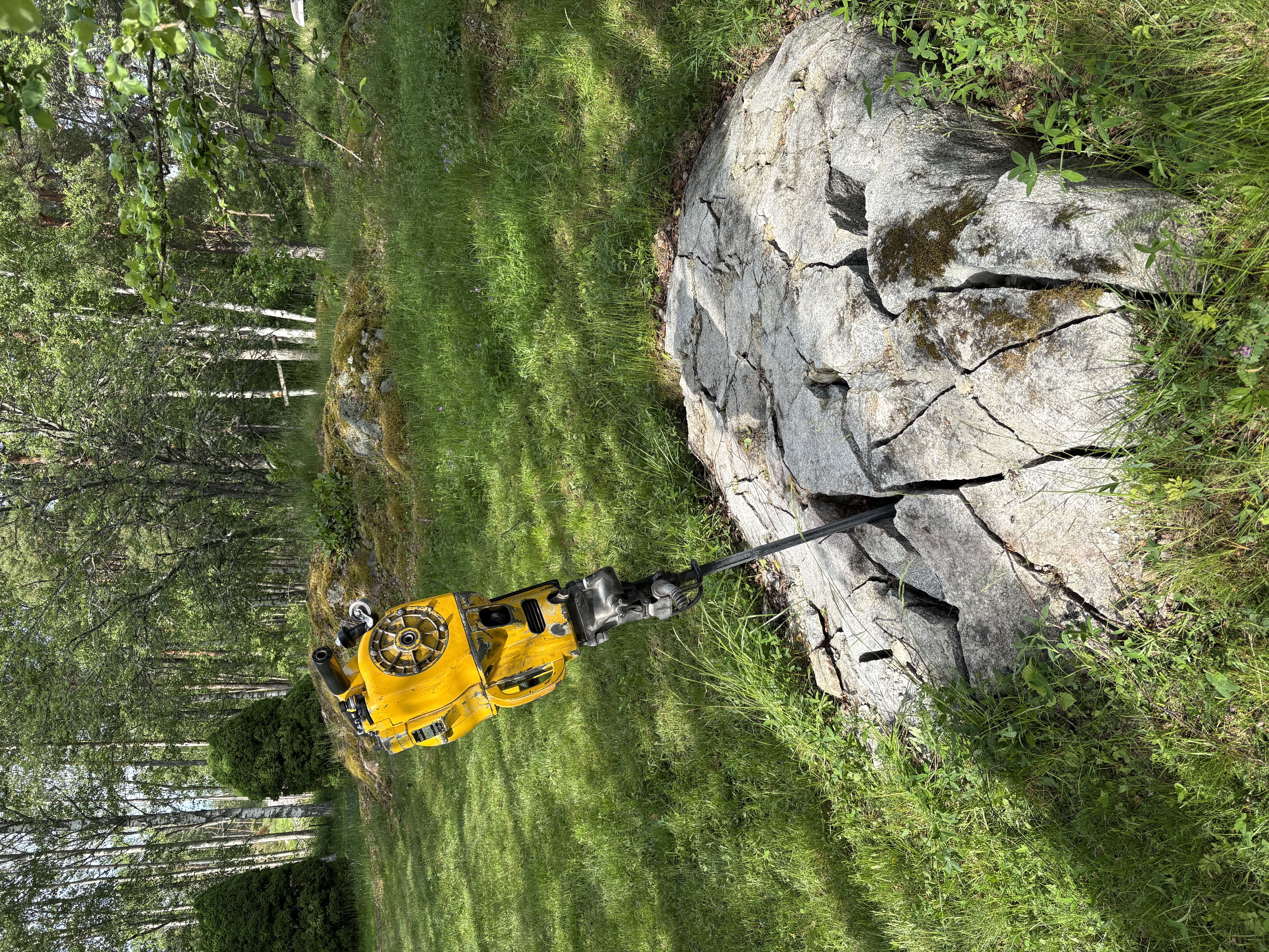 Bergborrmaskin pionjär 120