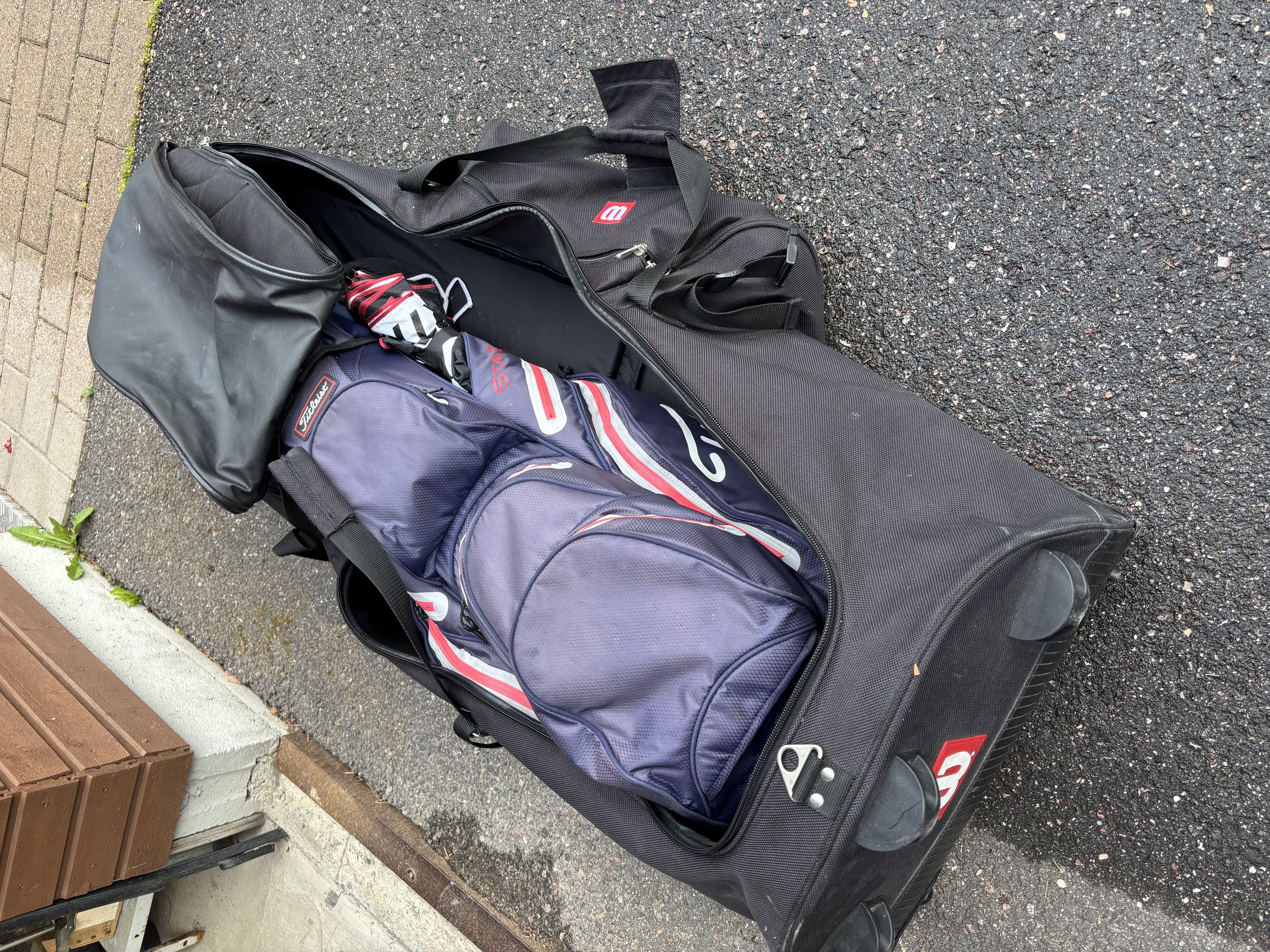 Wilson golfbagin suojalaukku