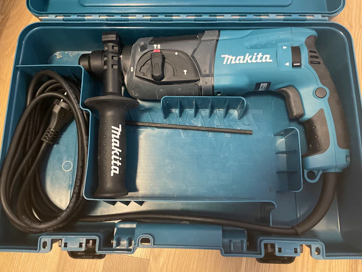 Makita borehammer
