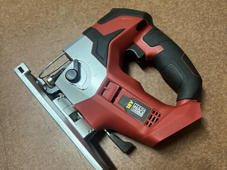 Sticksåg - batteri &bladsats ingår