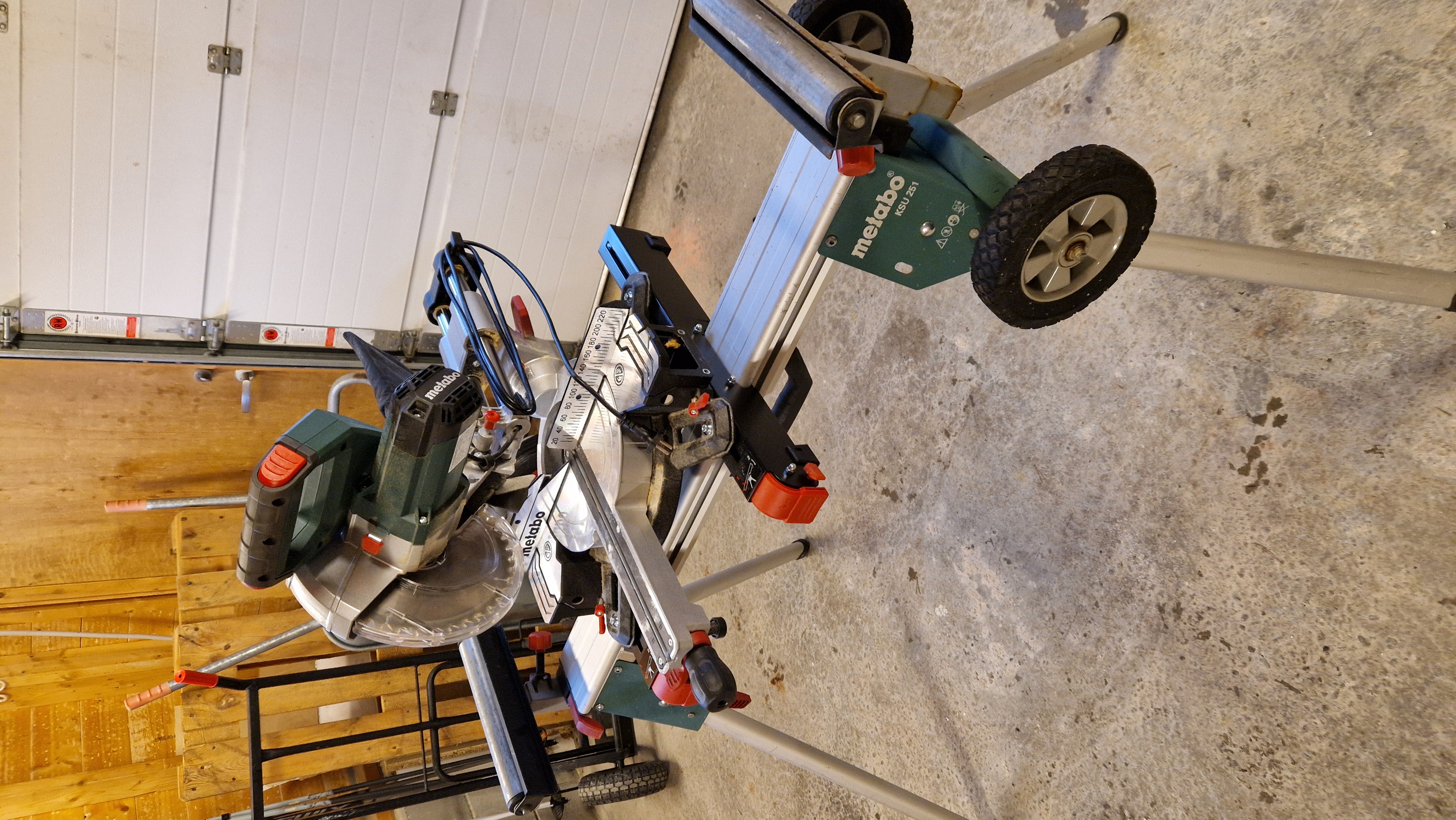 Metabo kgs 216m inkl stativ