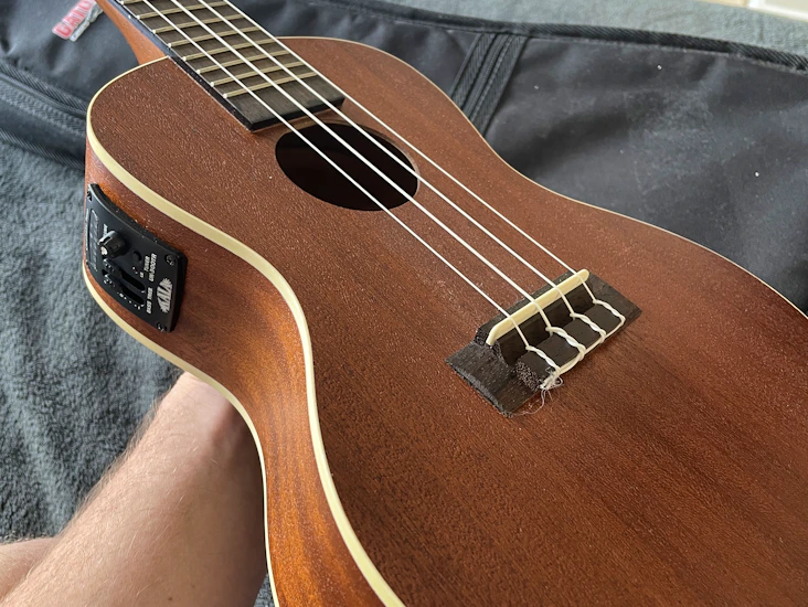 Kala ka-ce concert mahogany ukulele