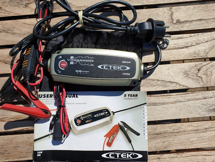 Smart batteriladdare för bil, mc & moped