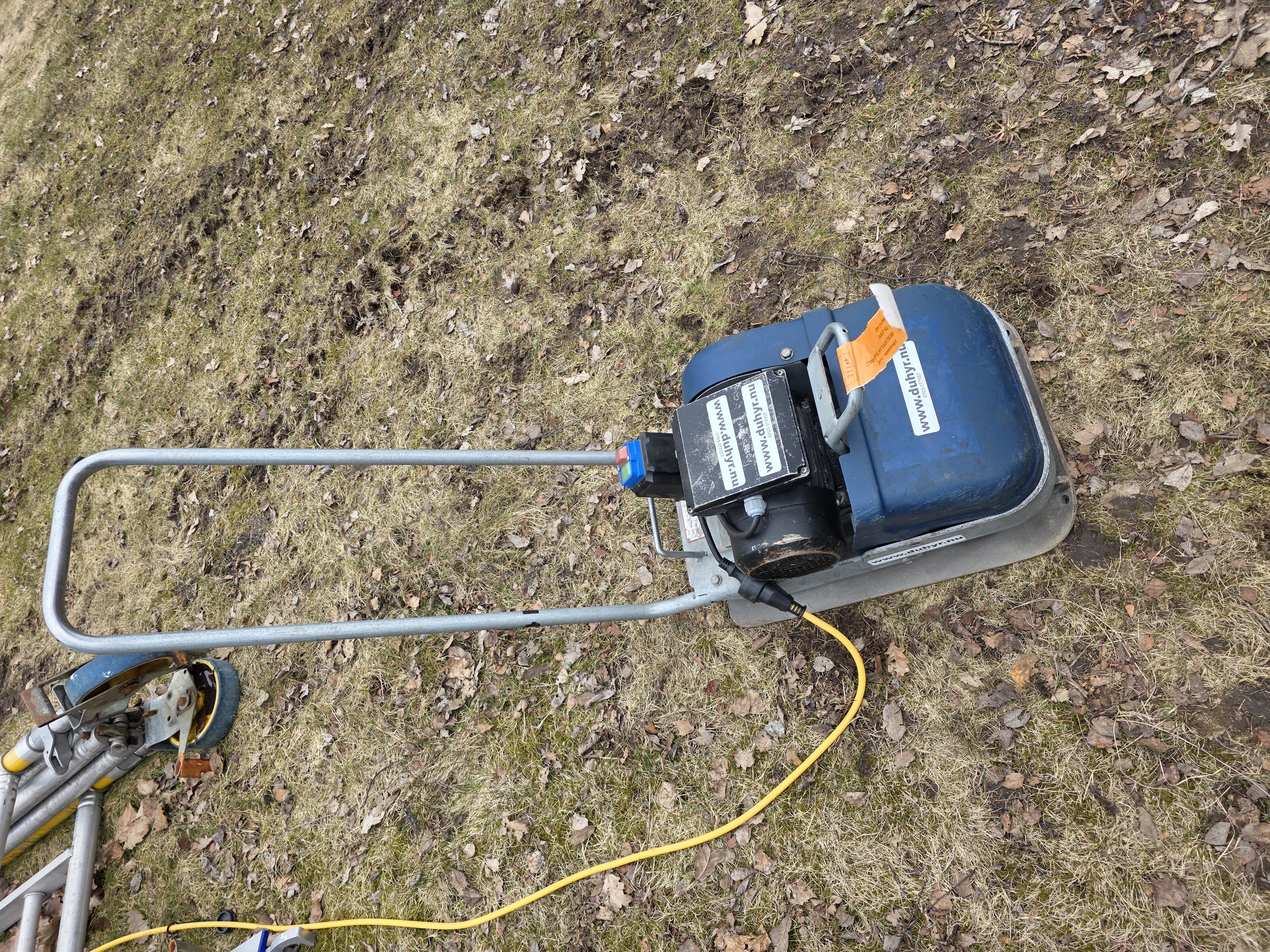 Elektrisk 230v, markvibrator 75kg.