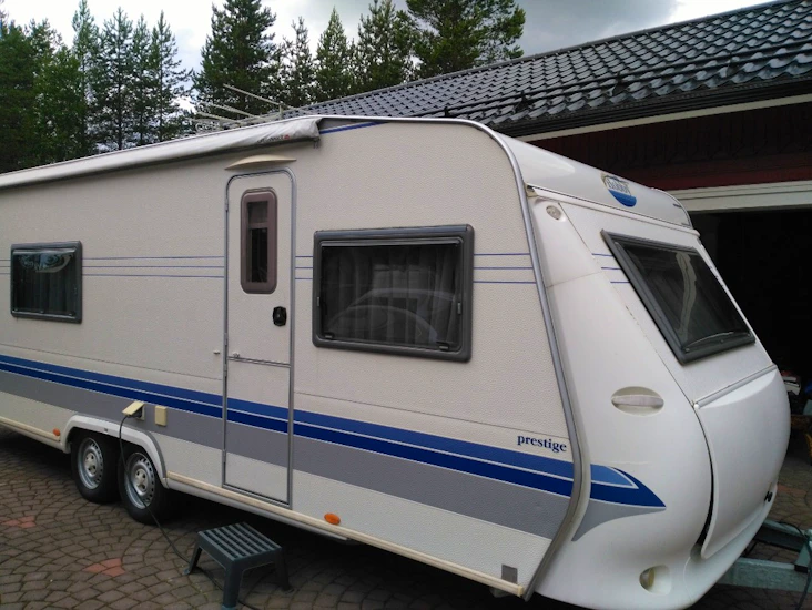 asuntovaunu, iso asuntovaunu, matkailuvaunu