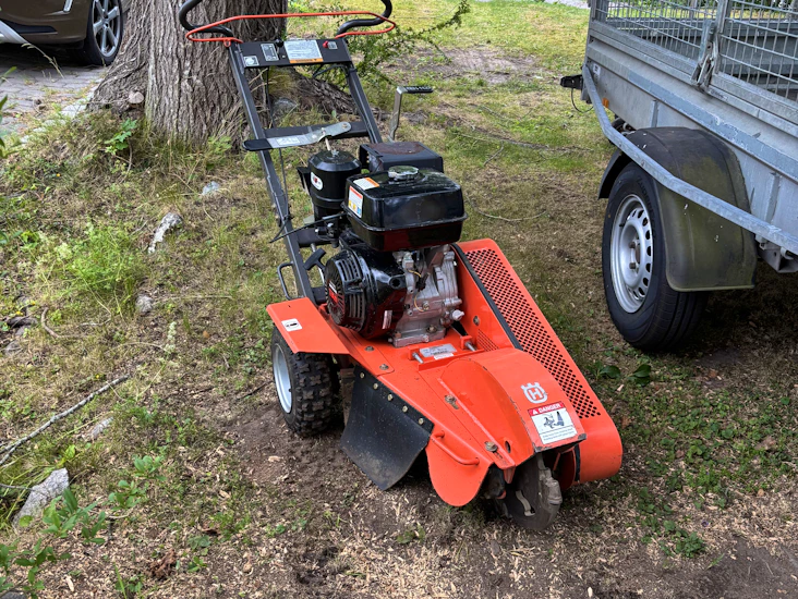 Stubbfräs med möjlighet till utkörning
