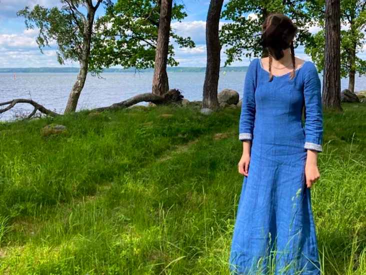 Unik medeltidsklänning