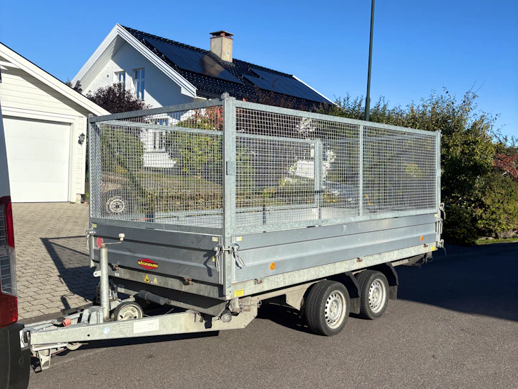 Tipphenger med høye grinder 3500kg