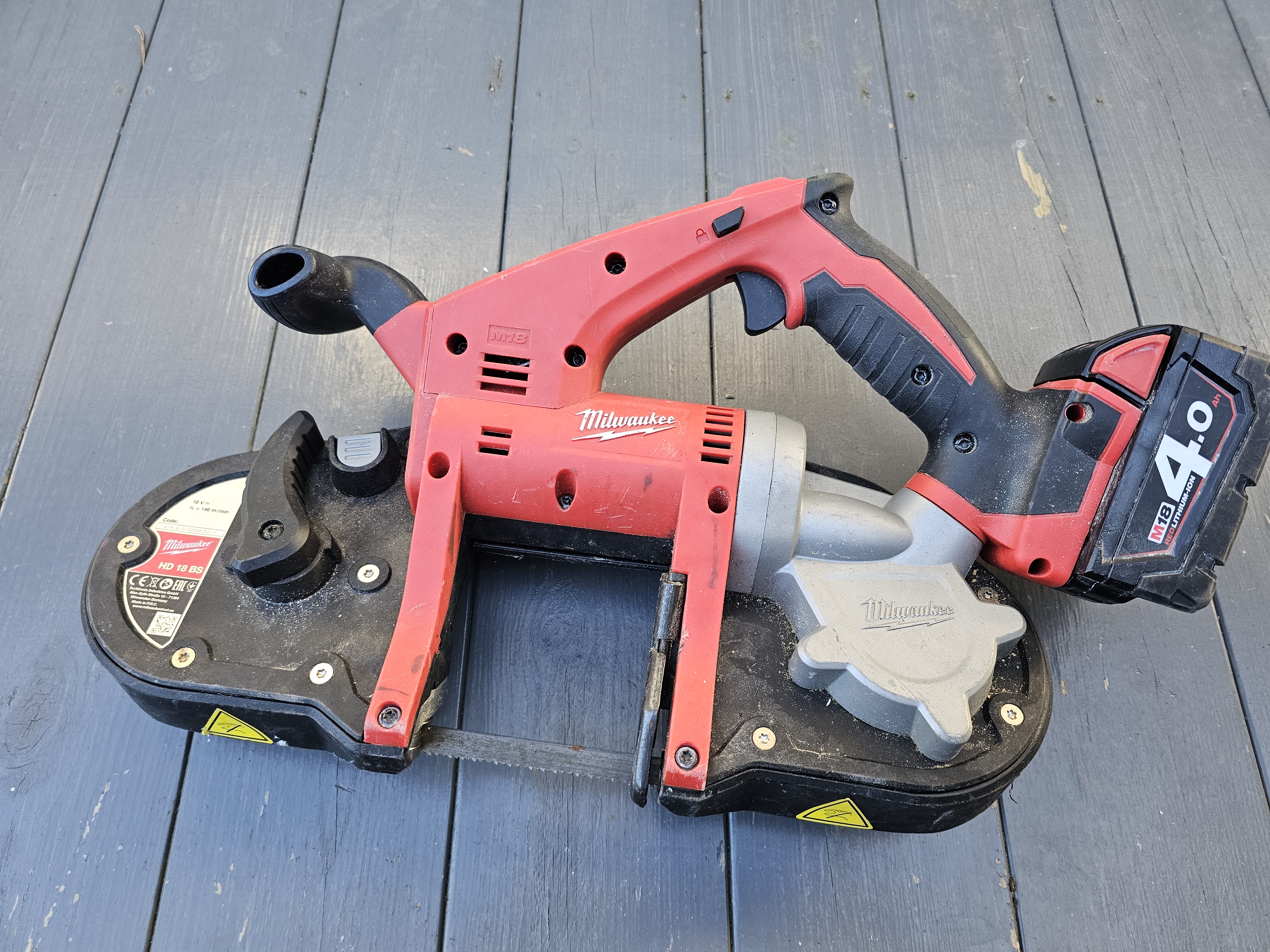 Milwaukee m18 håndholdt båndsag
