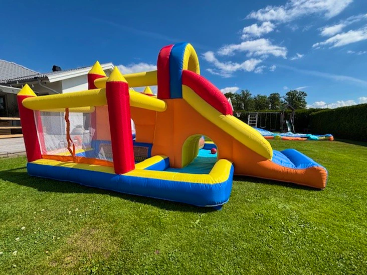 Hyr - hoppborg - louie