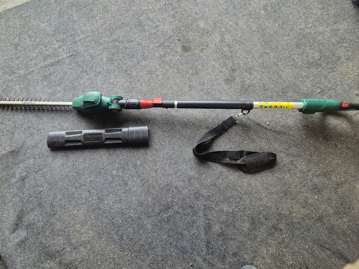 Teleskooppi pensasleikkuri akkukäyttöinen