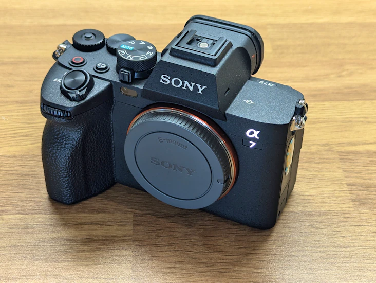 Sony a7iv, a7 iv, a74