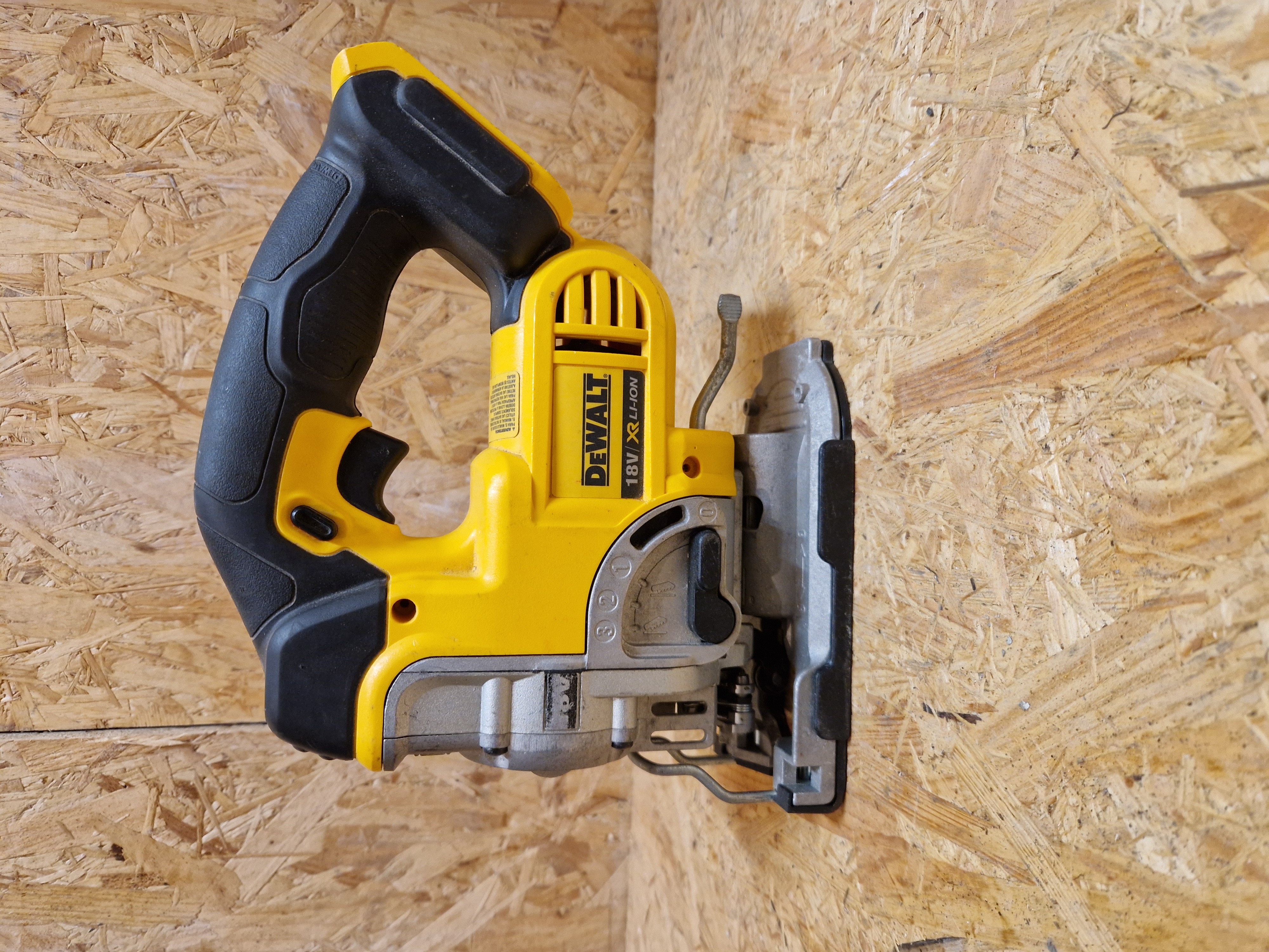 Dewalt sticksåg 18v sladdlös