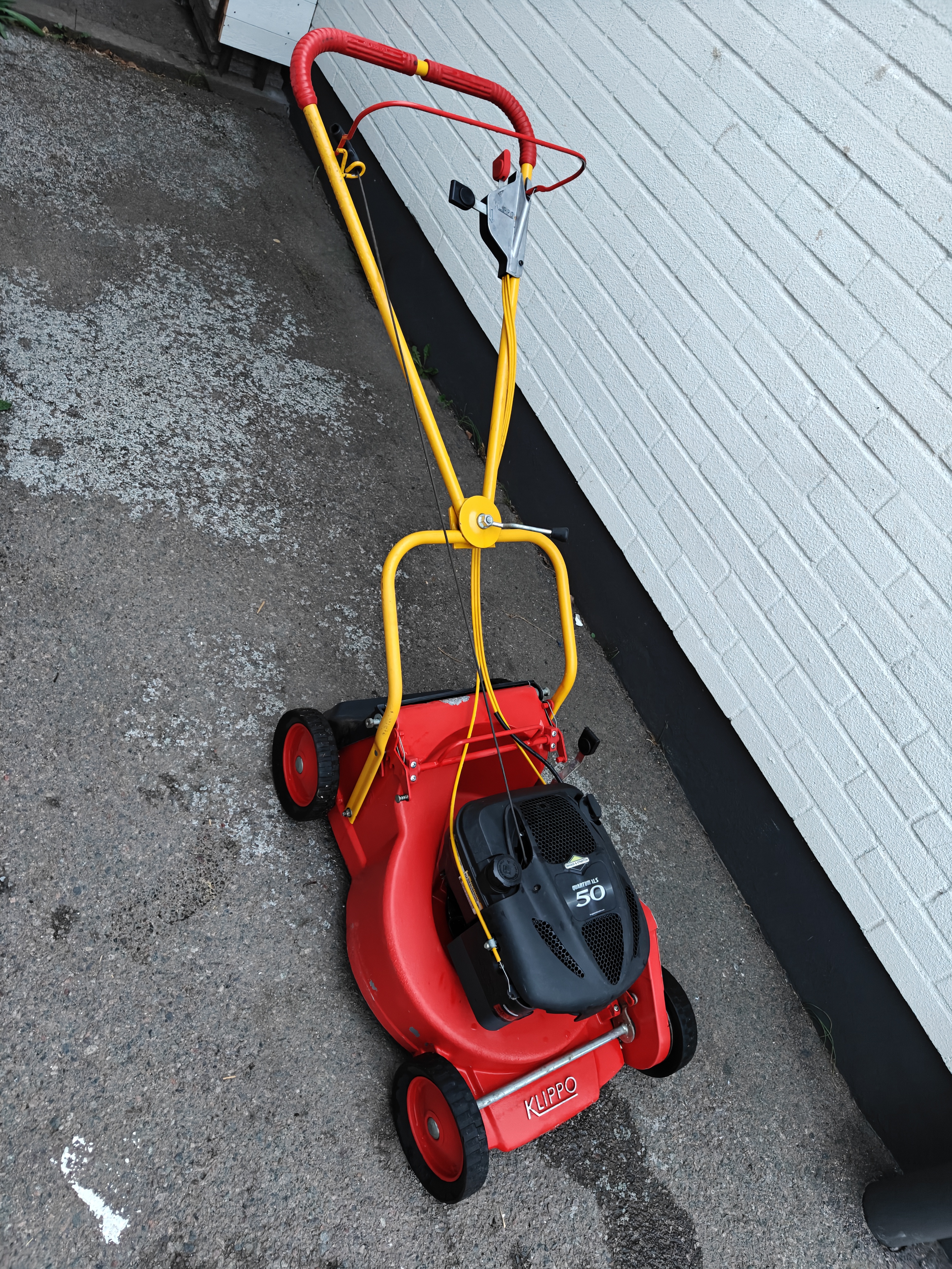 Kraftfull gräsklippare klippo quantum xls 50 – briggs & stratton