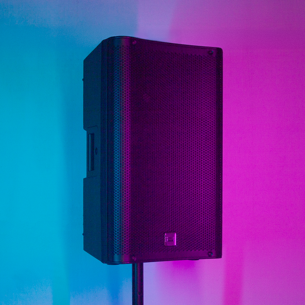 Medium party speaker package - 2x active speakers 12 inch - 2400 watts