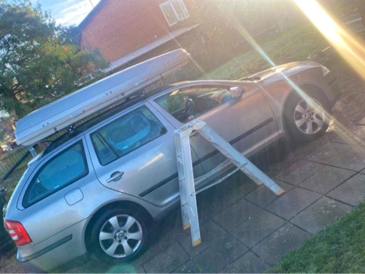 Takbox modell äldre