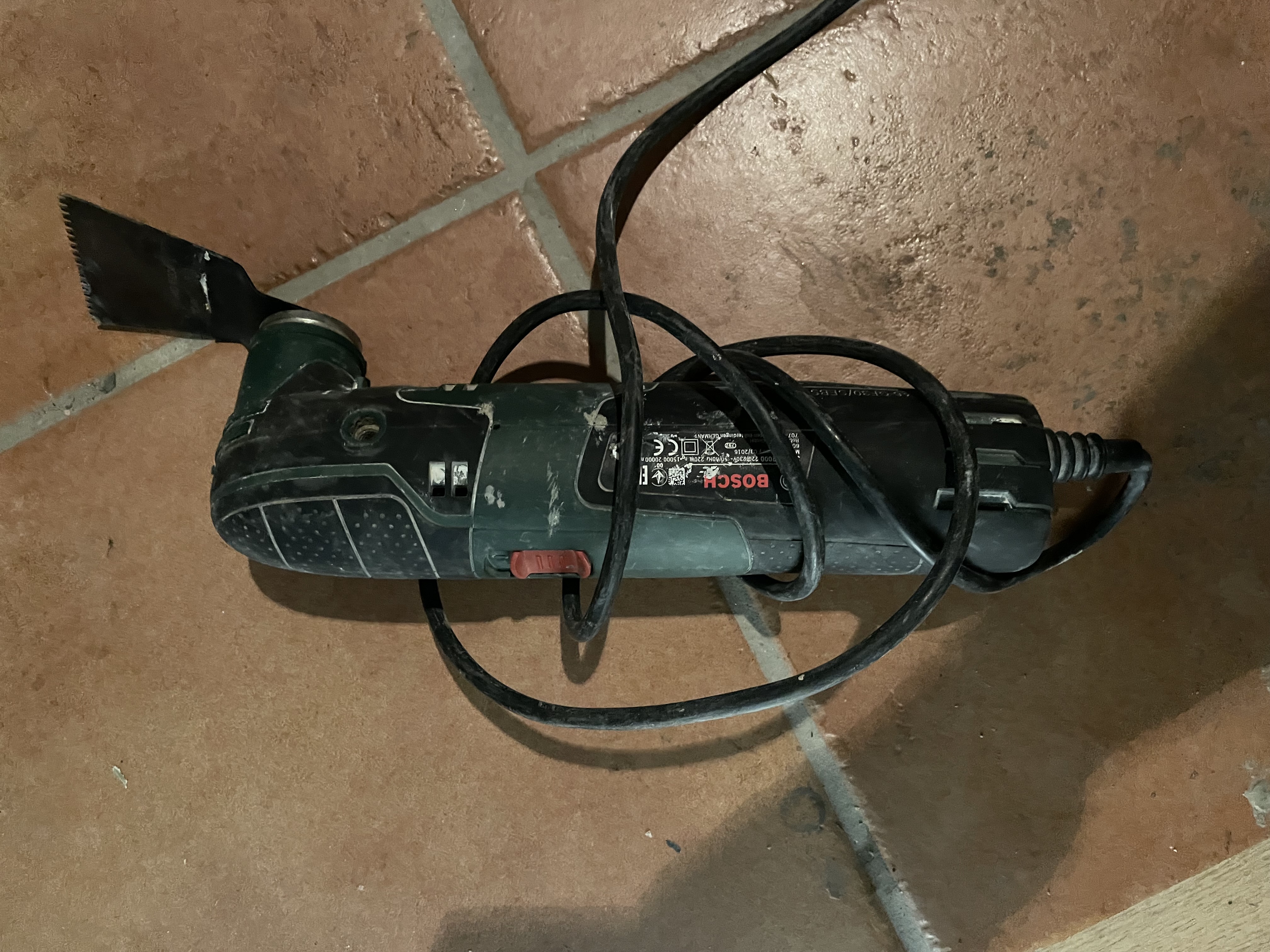 Multiverktyg / oscillerande verktyg uthyres – perfekt för renovering