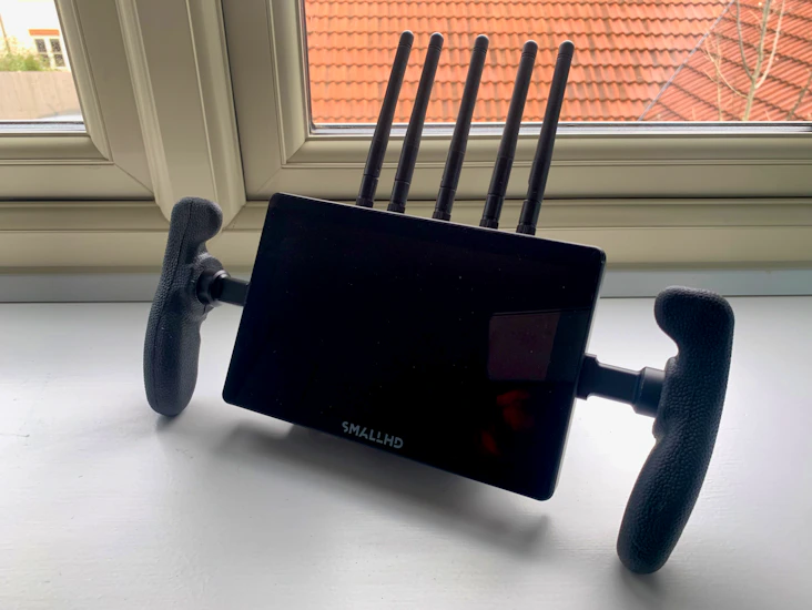 Smallhd cine 7 bolt 4k 750 rx director's monitor