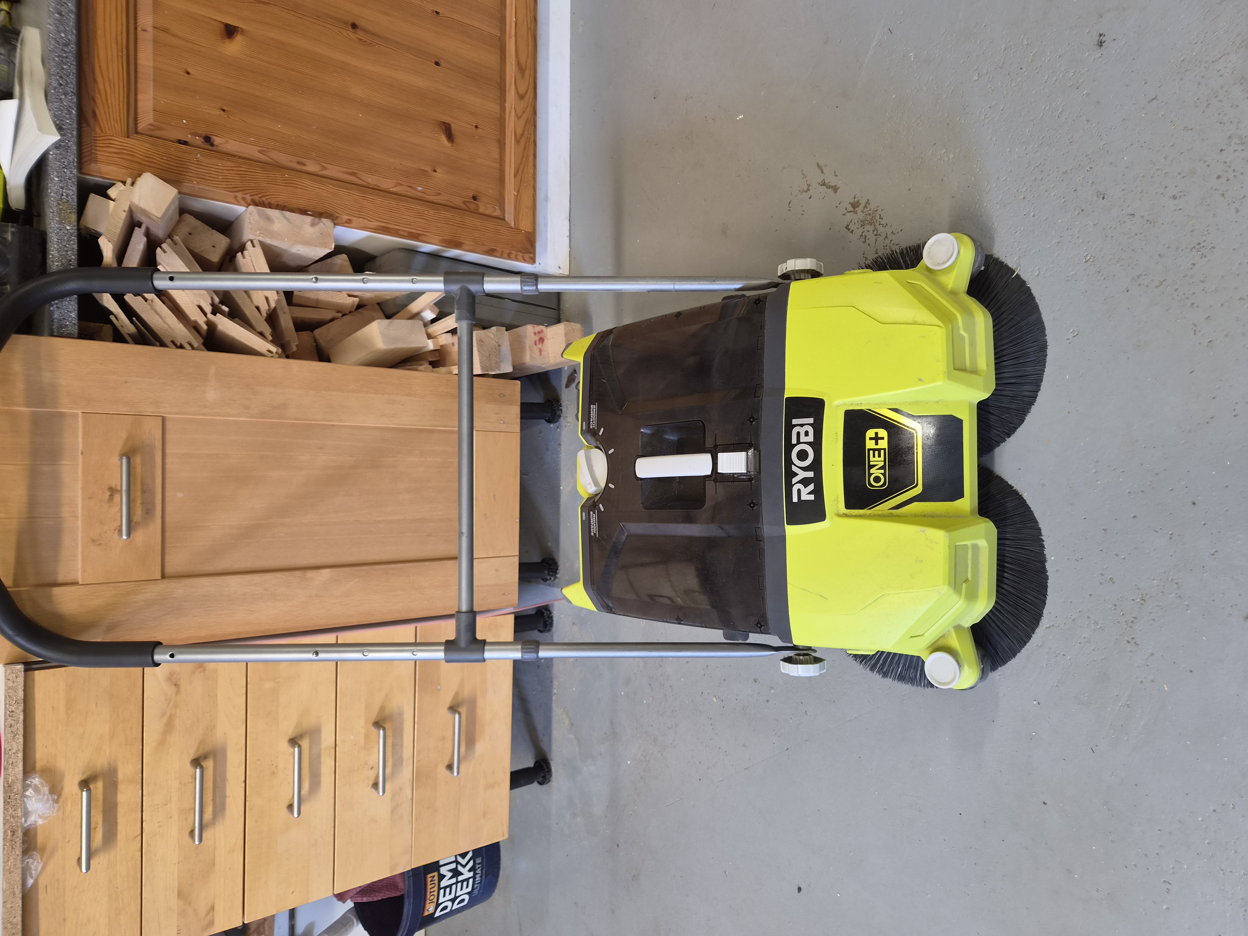 Batteridriven sopmaskin