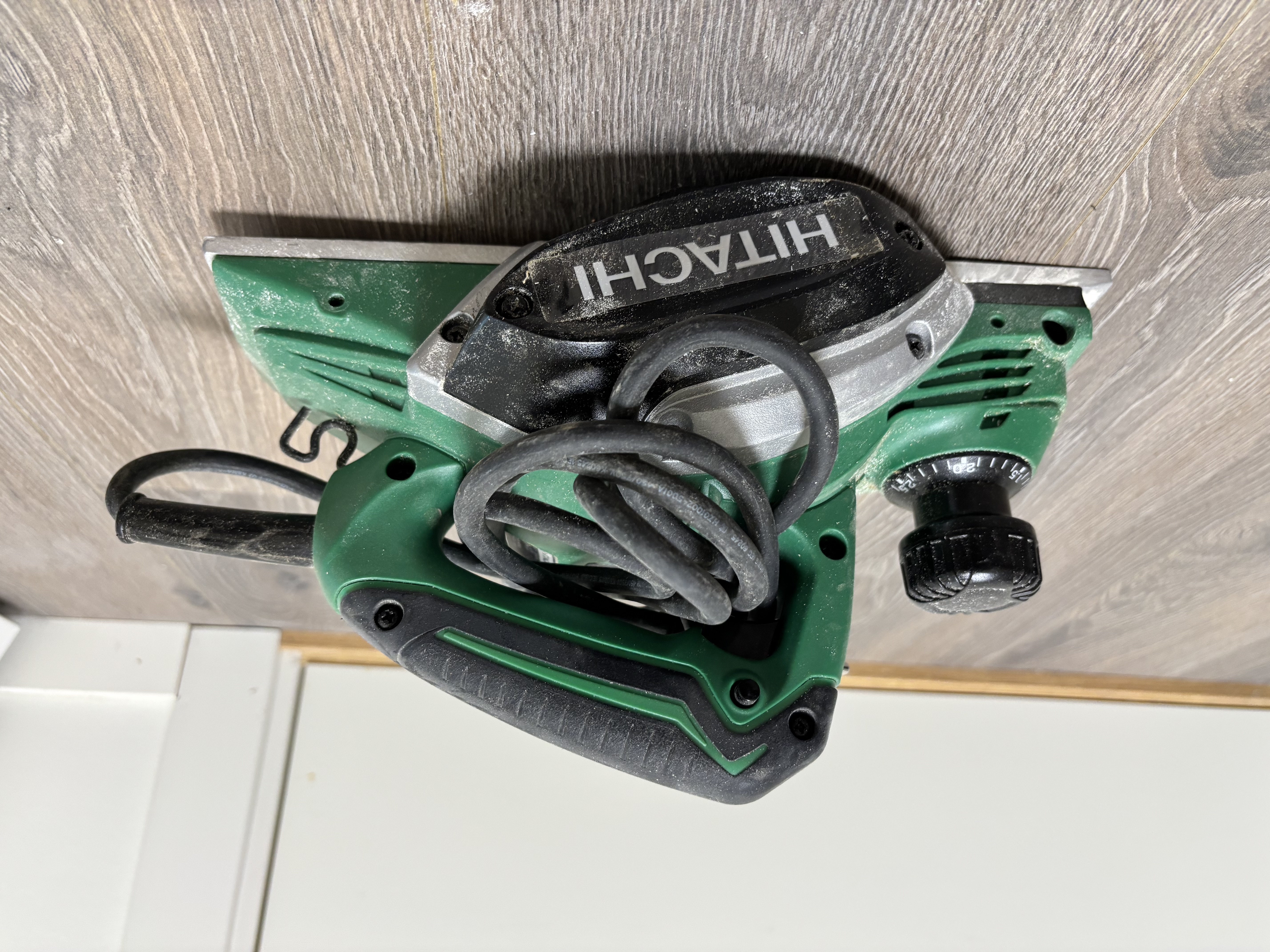 Elektrisk håndhøvel – hitachi p20sf (620w, 82 mm)