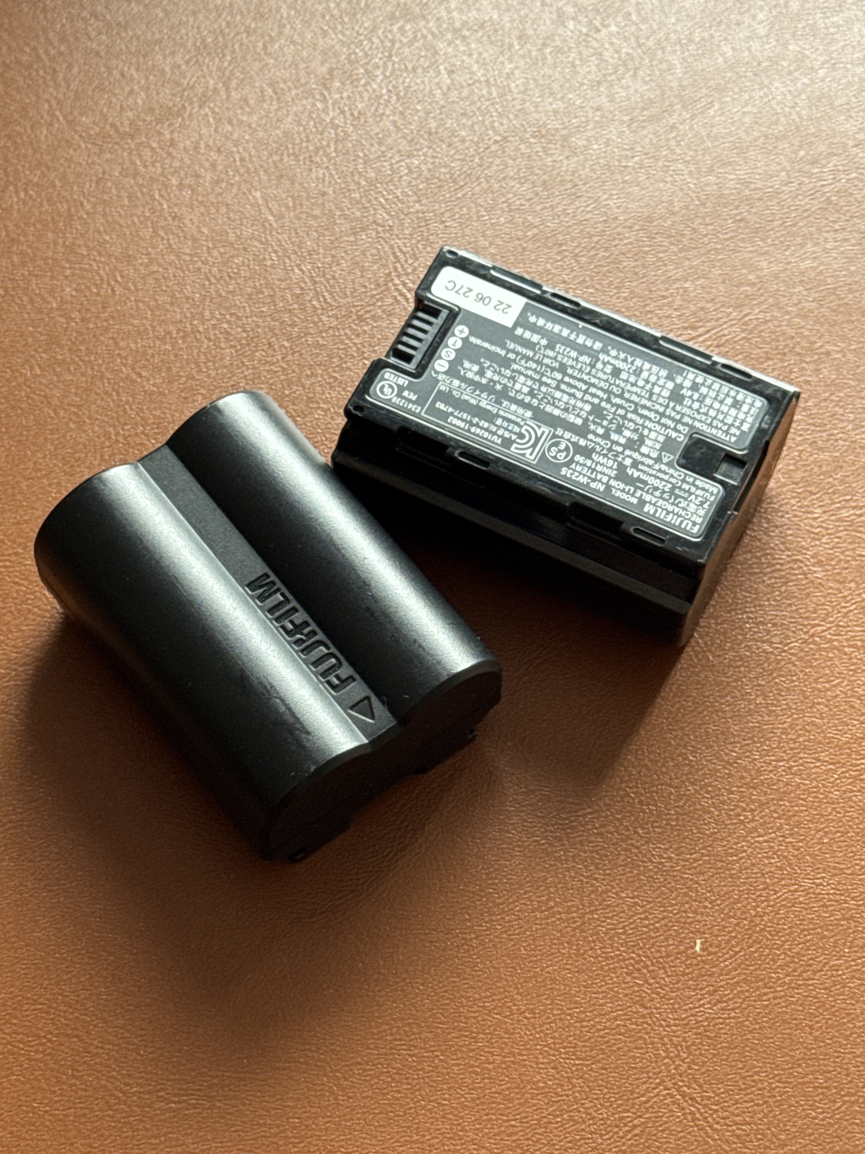 Fujifilm np-w235