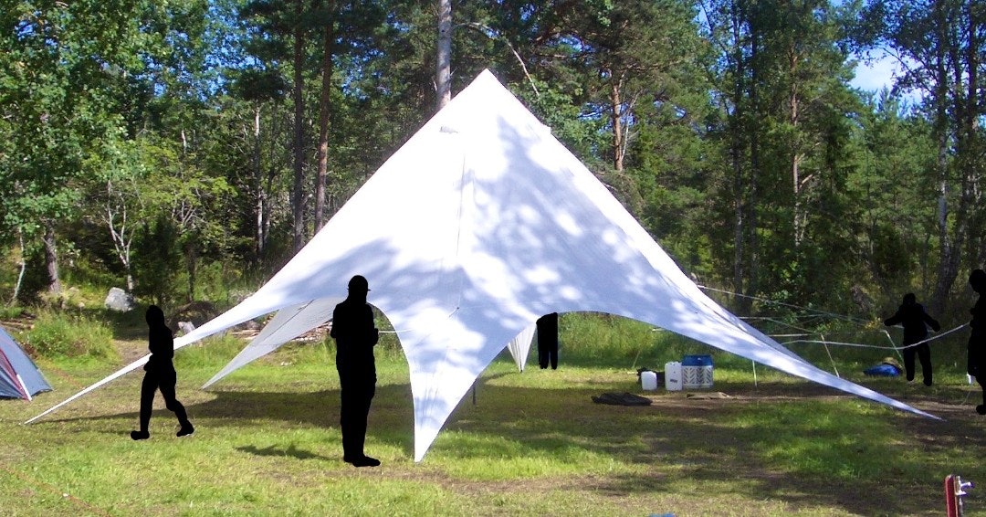 Hyr Partytält stjärntält (tält nr 4) av Jonas B i Bredäng Hyr Partytält 4x8 meter av Jonas B i Bredäng, Stockholm för