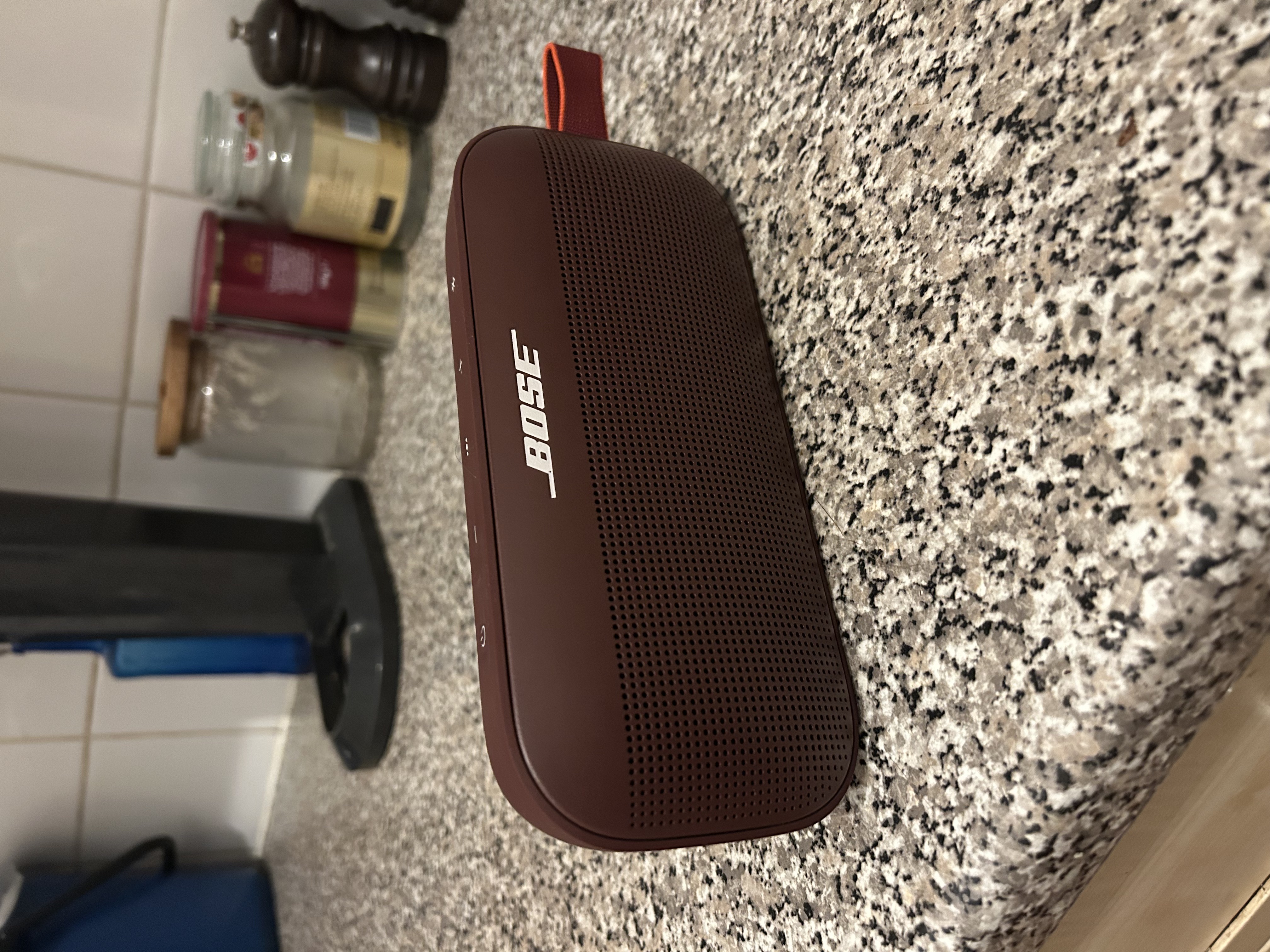 Bose soundlink flex bluetooth portable speaker (waterproof)