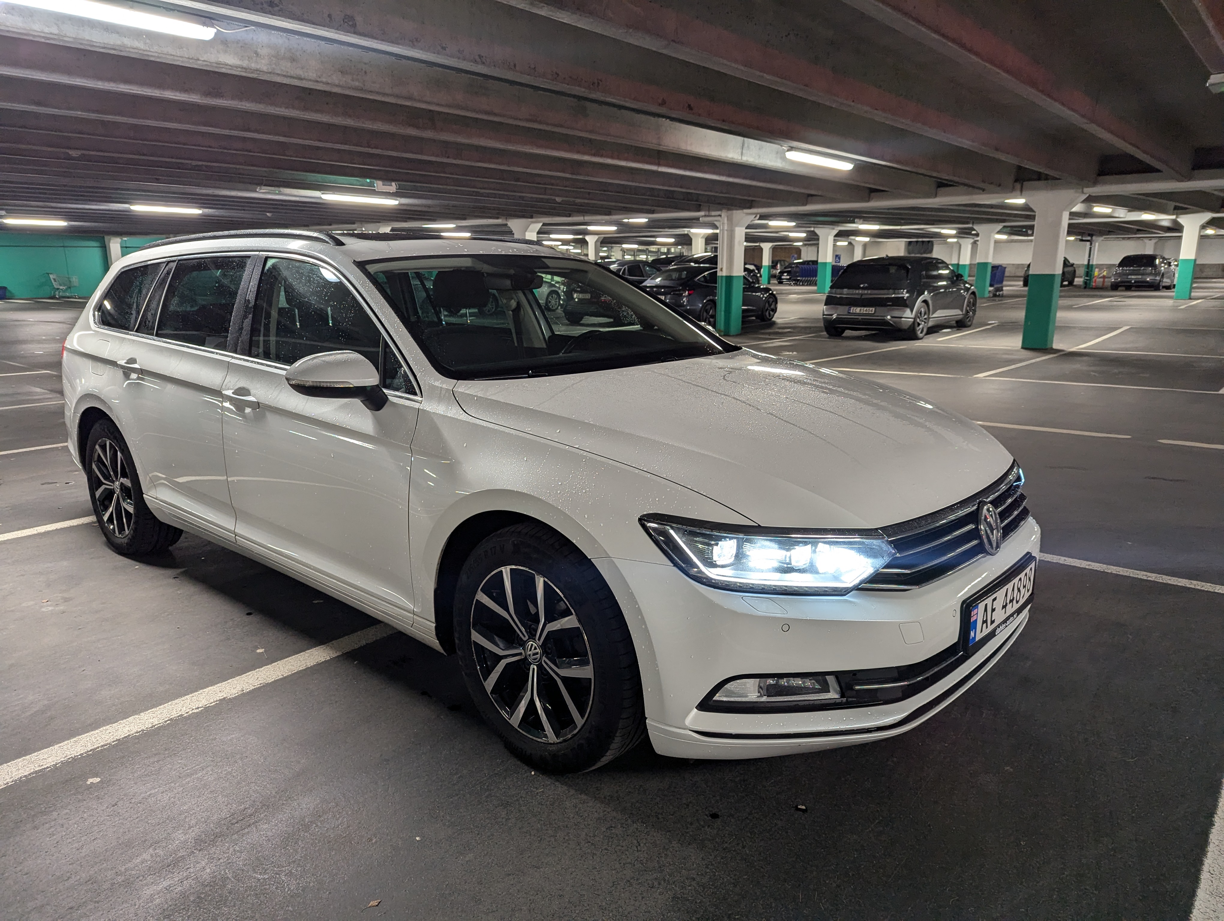 Vw passat 2017 model leies ut 