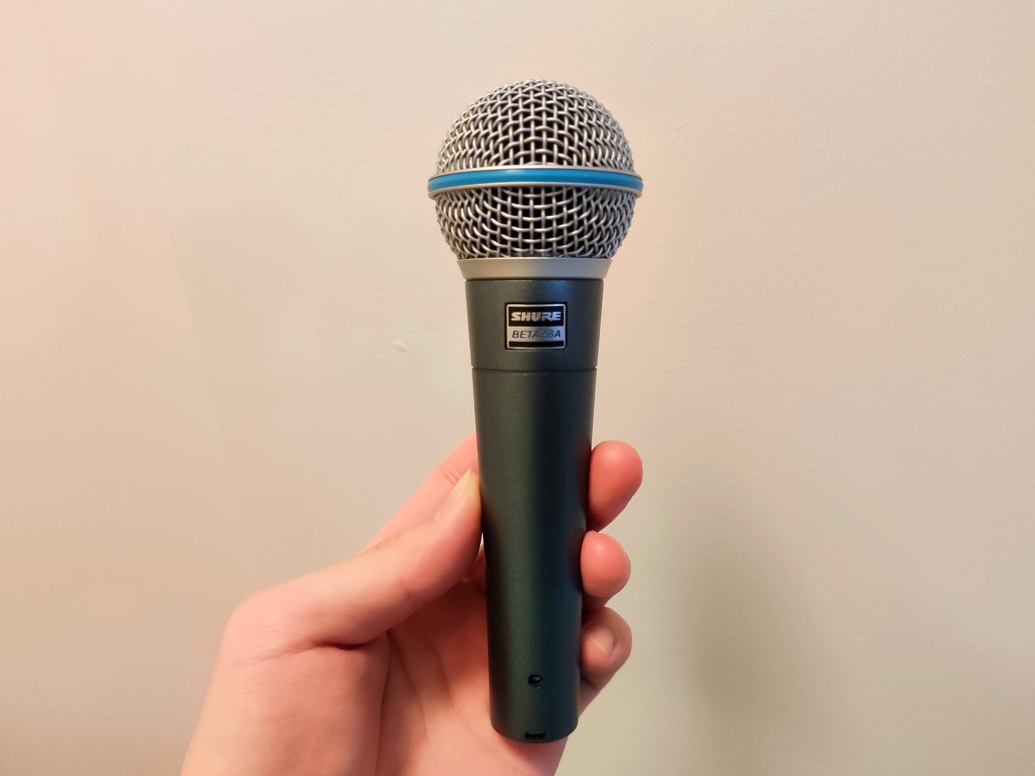 Shure beta 58a microphone