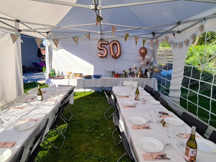 Partytält 4 x 8 meter snabbtält flextents xtreme