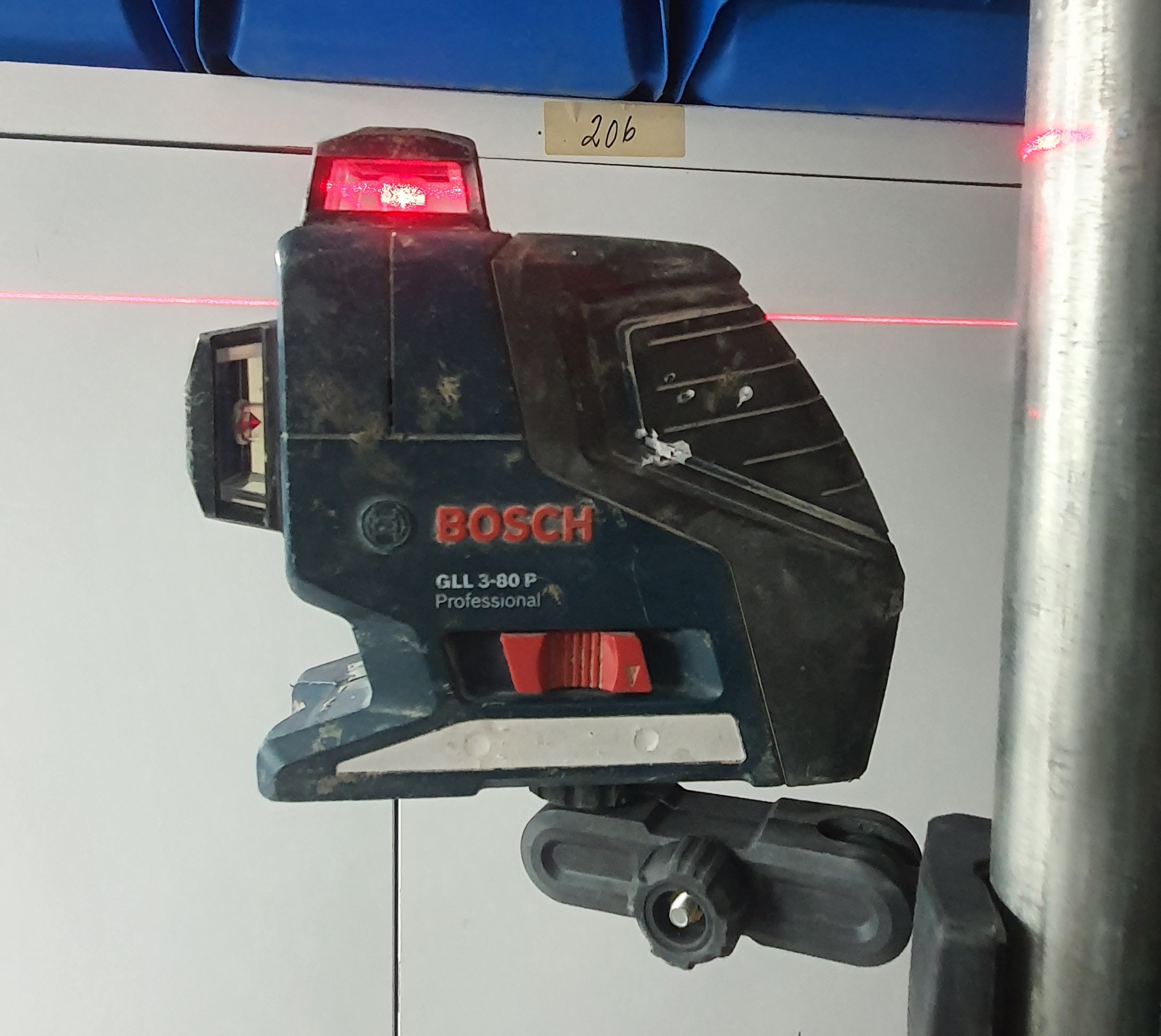 Bosch 3d laser med stativ linje-korslaser