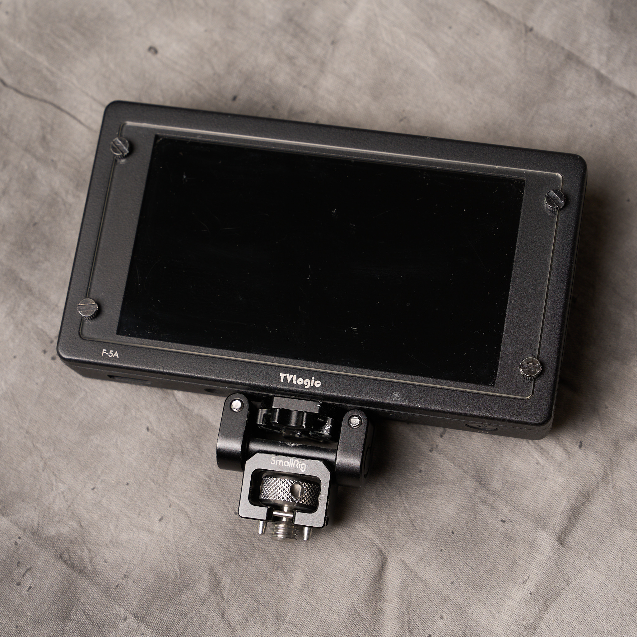 Tv logic f-5a field production monitor 
