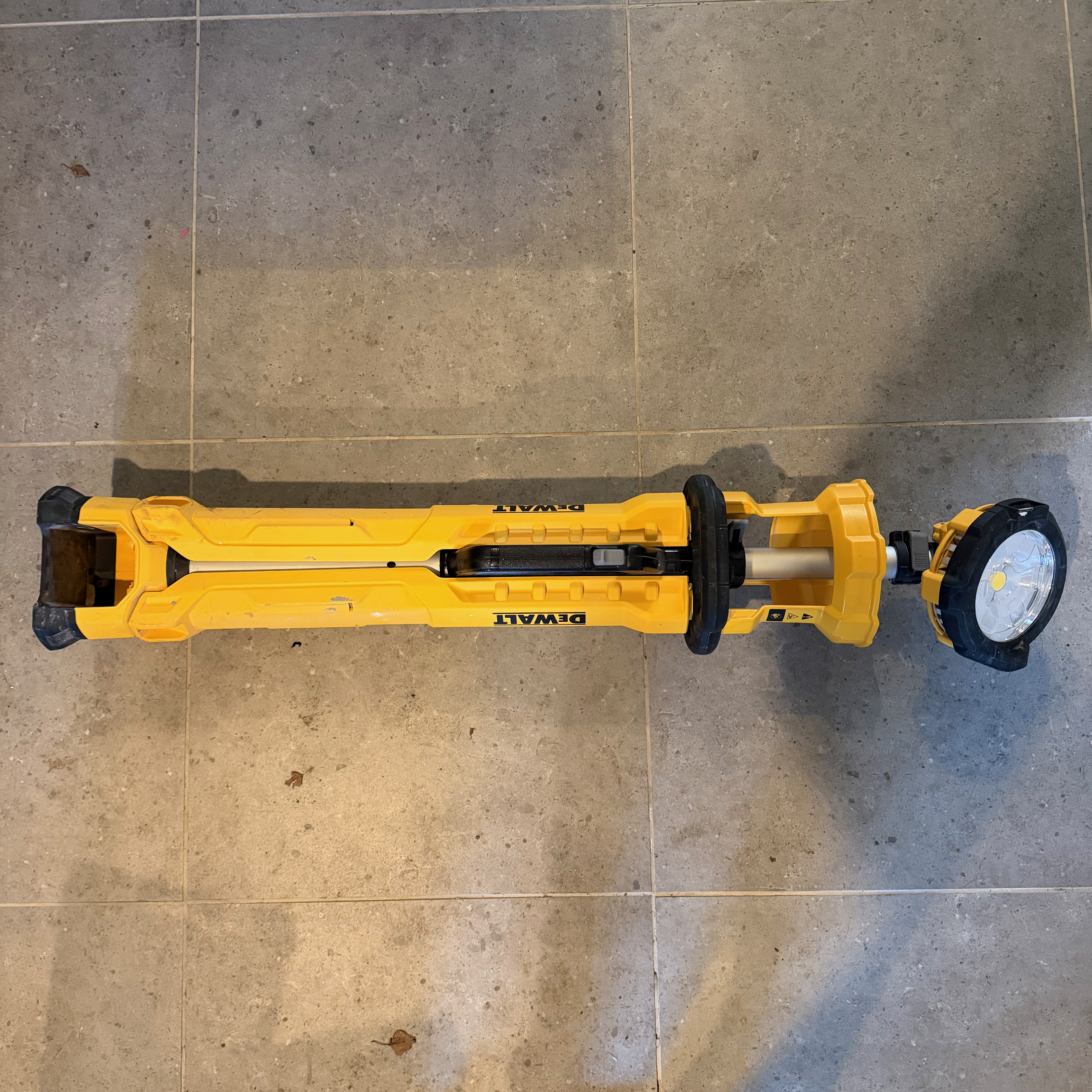 Dewalt batterilampa dcl079