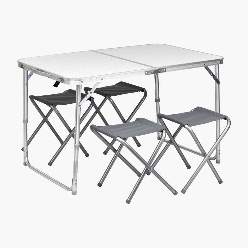 Campingbord med fire krakker 