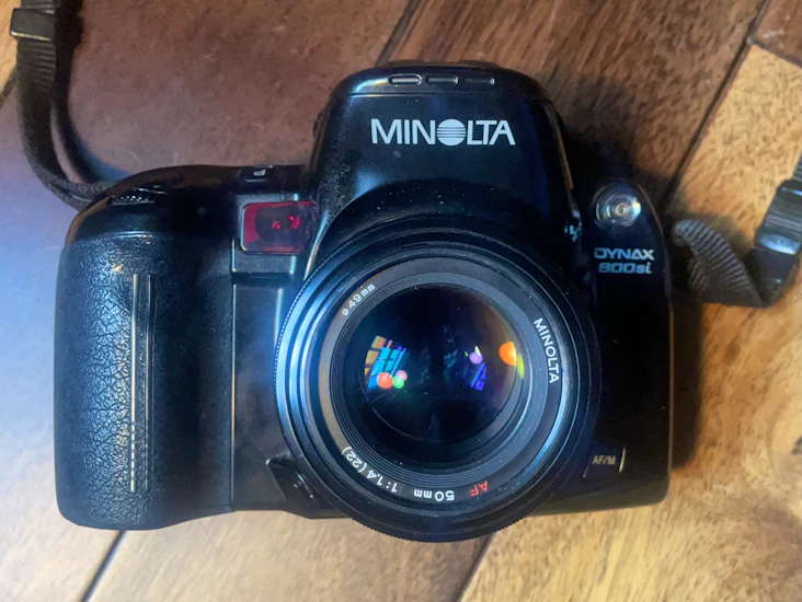 Minolta dynax 800si + 50mm 1.4 af 35mm film nikon canon sony fuji