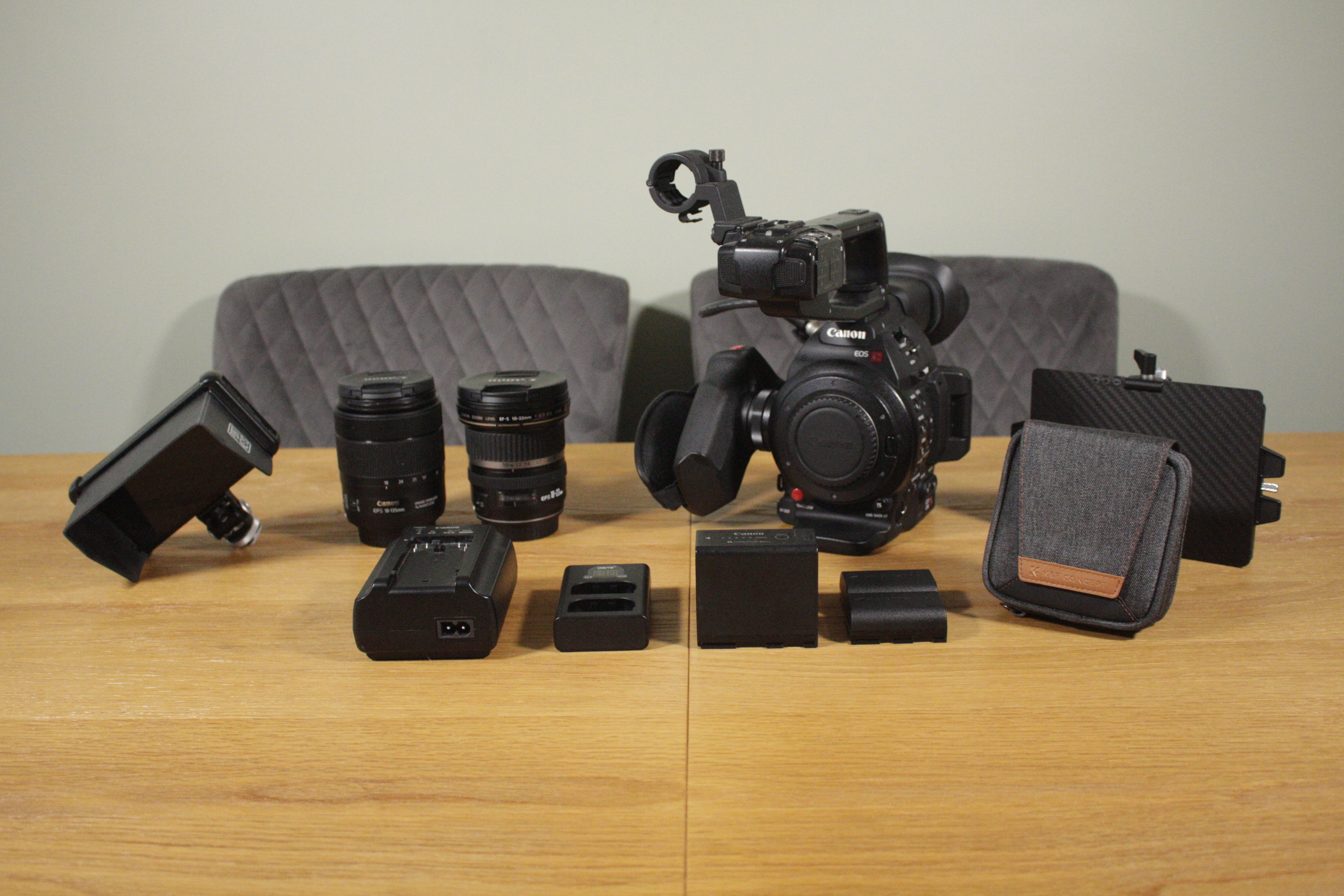 Canon c100 ii bundle