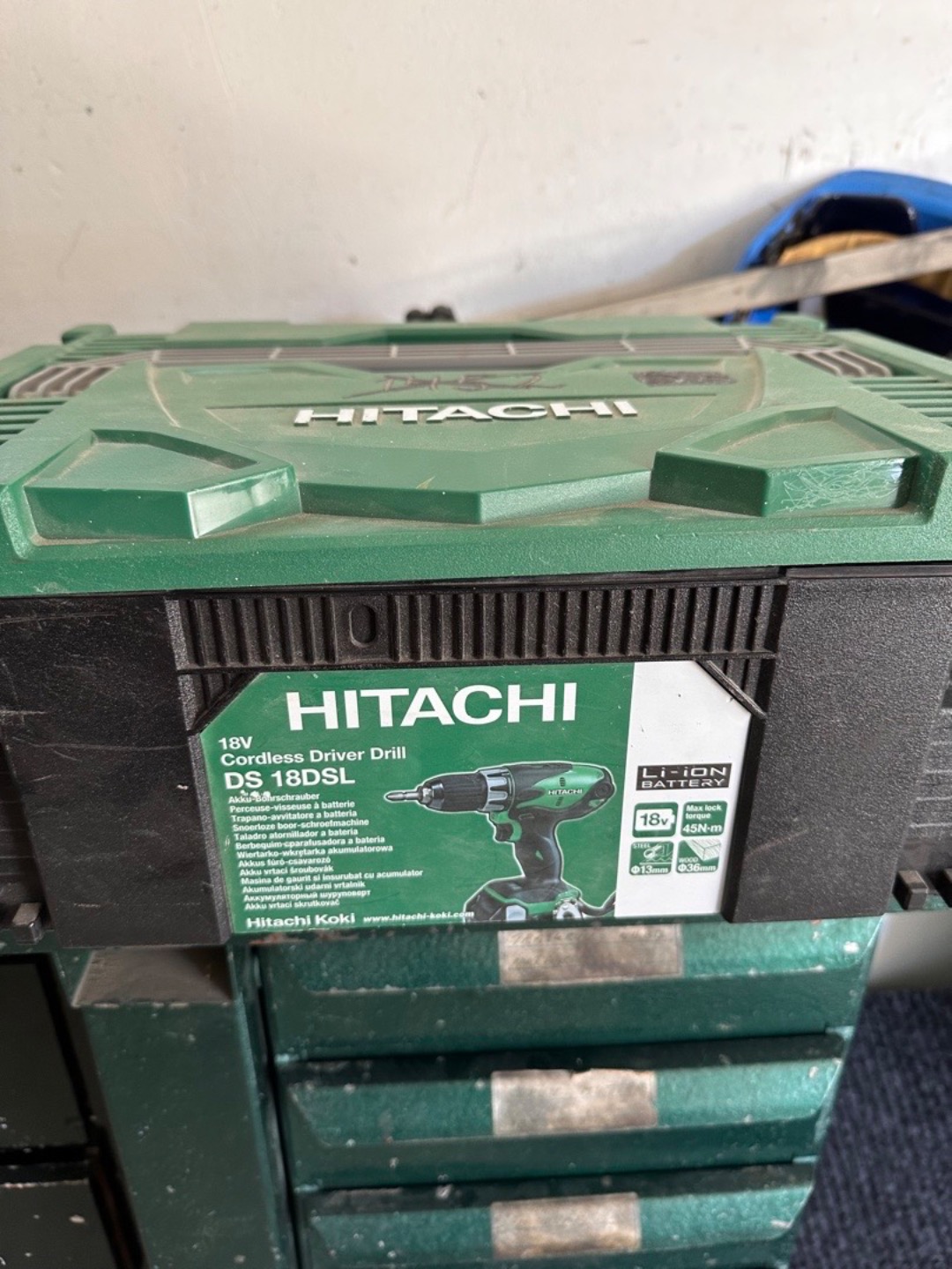 Hitachi skruvdragare