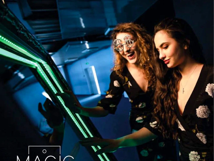 Fotobås magic mirror