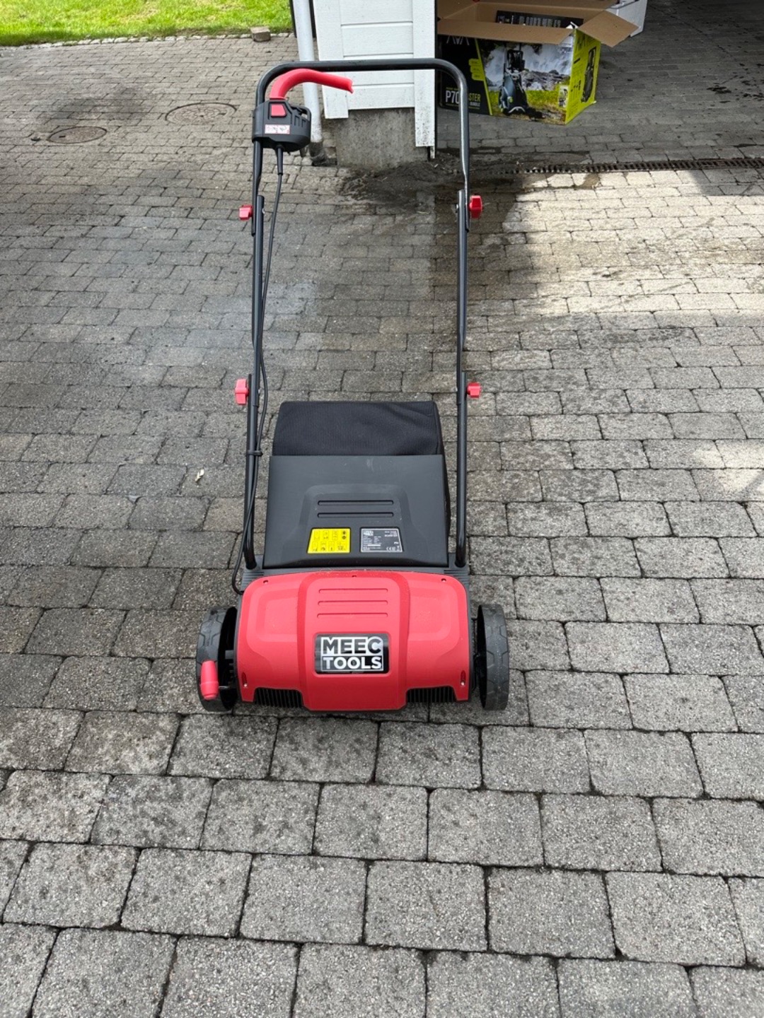 Vertikalskjærer / mosefjerner