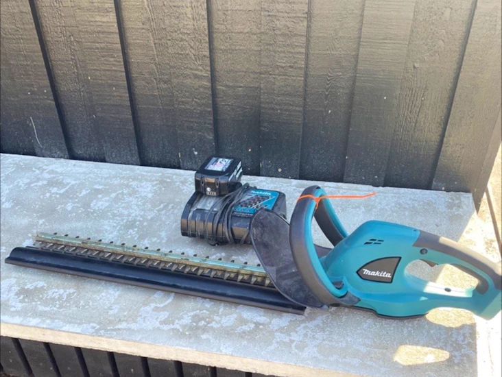 Batteridriven häcksax