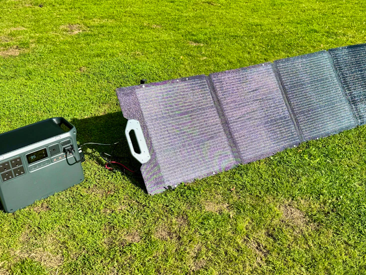 Dji power 2000 3000w portable power station powerbank generator + dji flexible solar panel