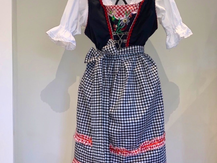 Dirndl storlek 42, svart- och rödrutig