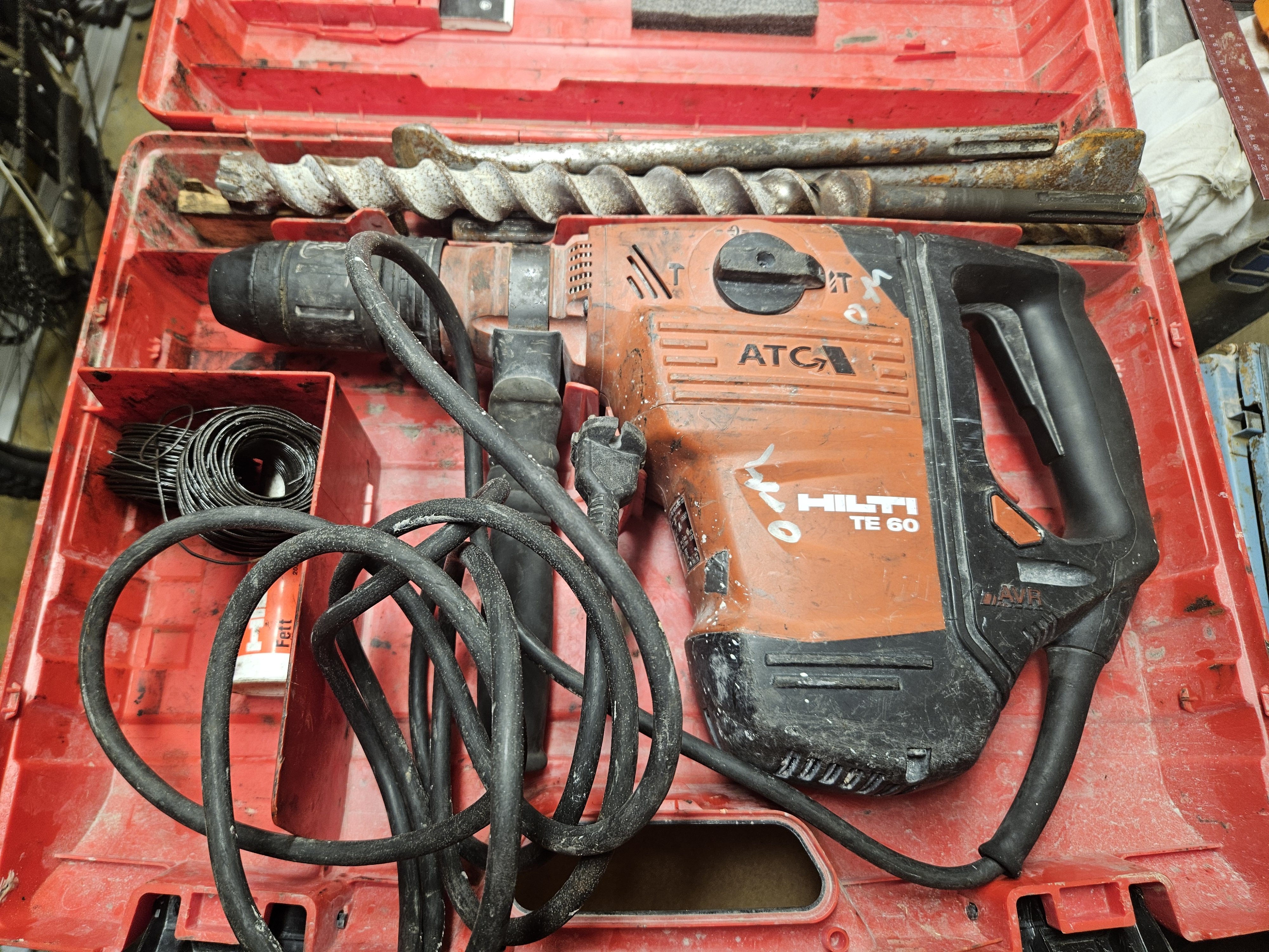 Hilti te 60 bor og meisel