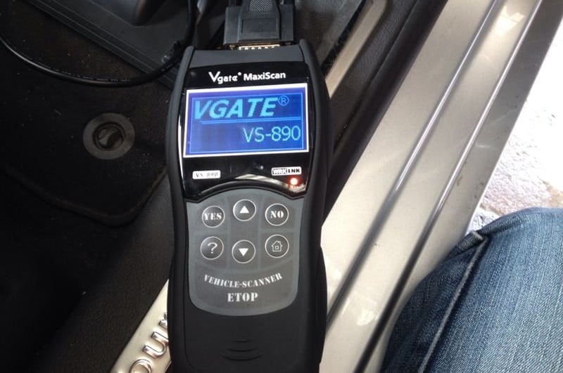 Obd2-vikakoodinlukija vgate maxiscan vs890 