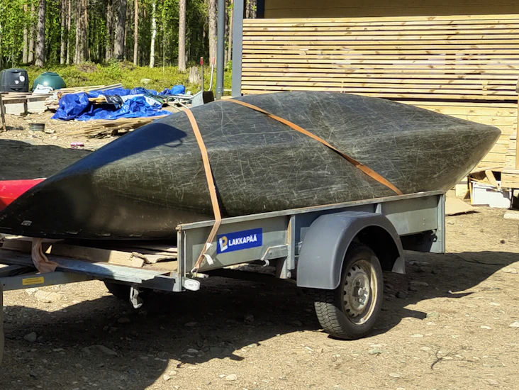 Melontavarusteet 4 hengelle peräkärryssä