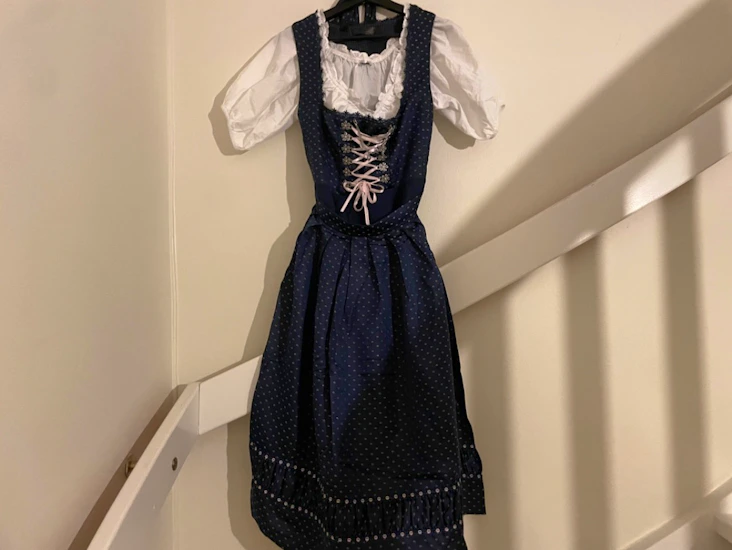 Dirndl oktoberfestklänning | storlek 36