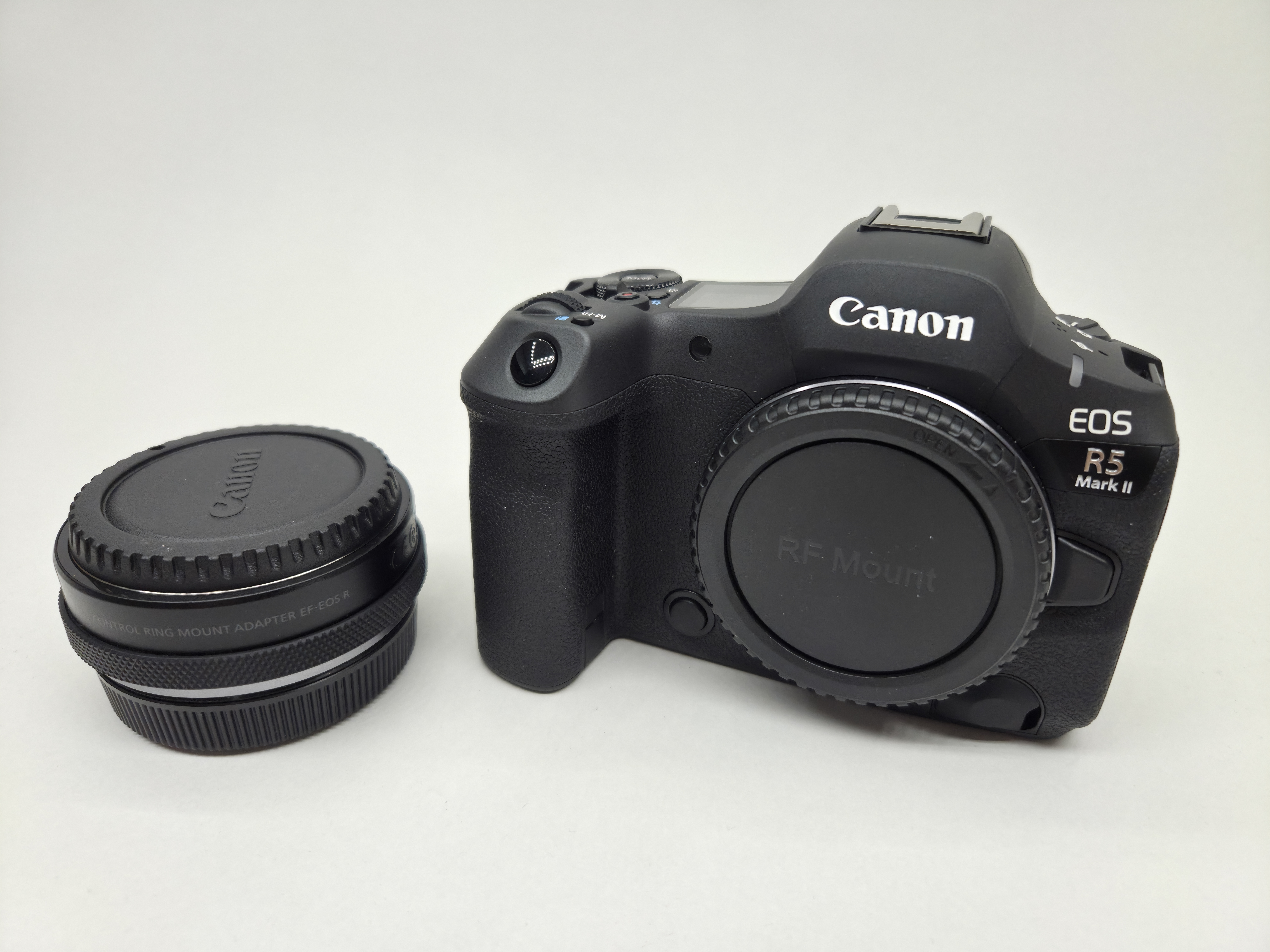 Canon r5 mark ii mirrorless camera + ef adaptor (control ring)