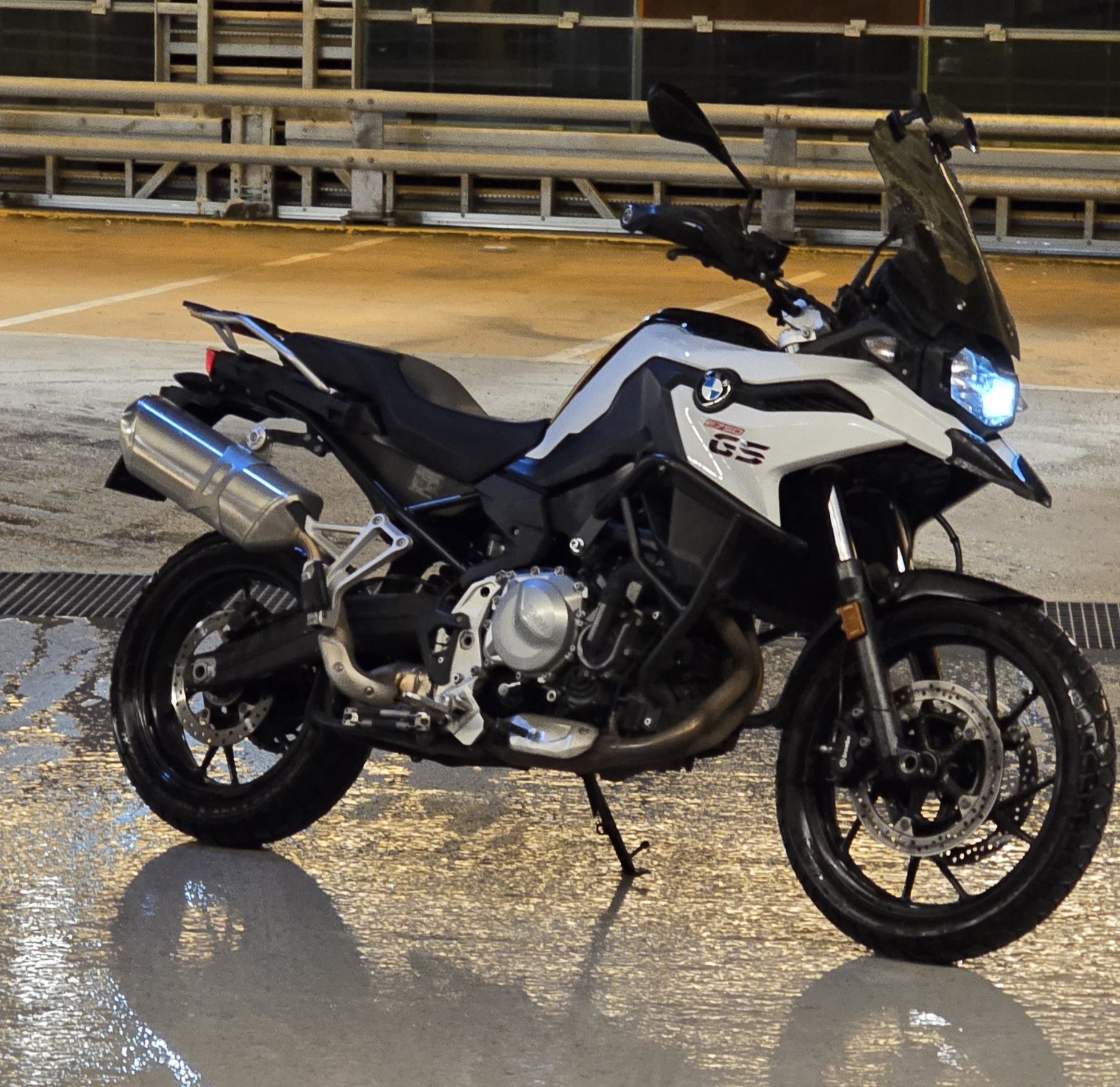 Uppkörnings mc a-behörighet bmw f 750 gs 