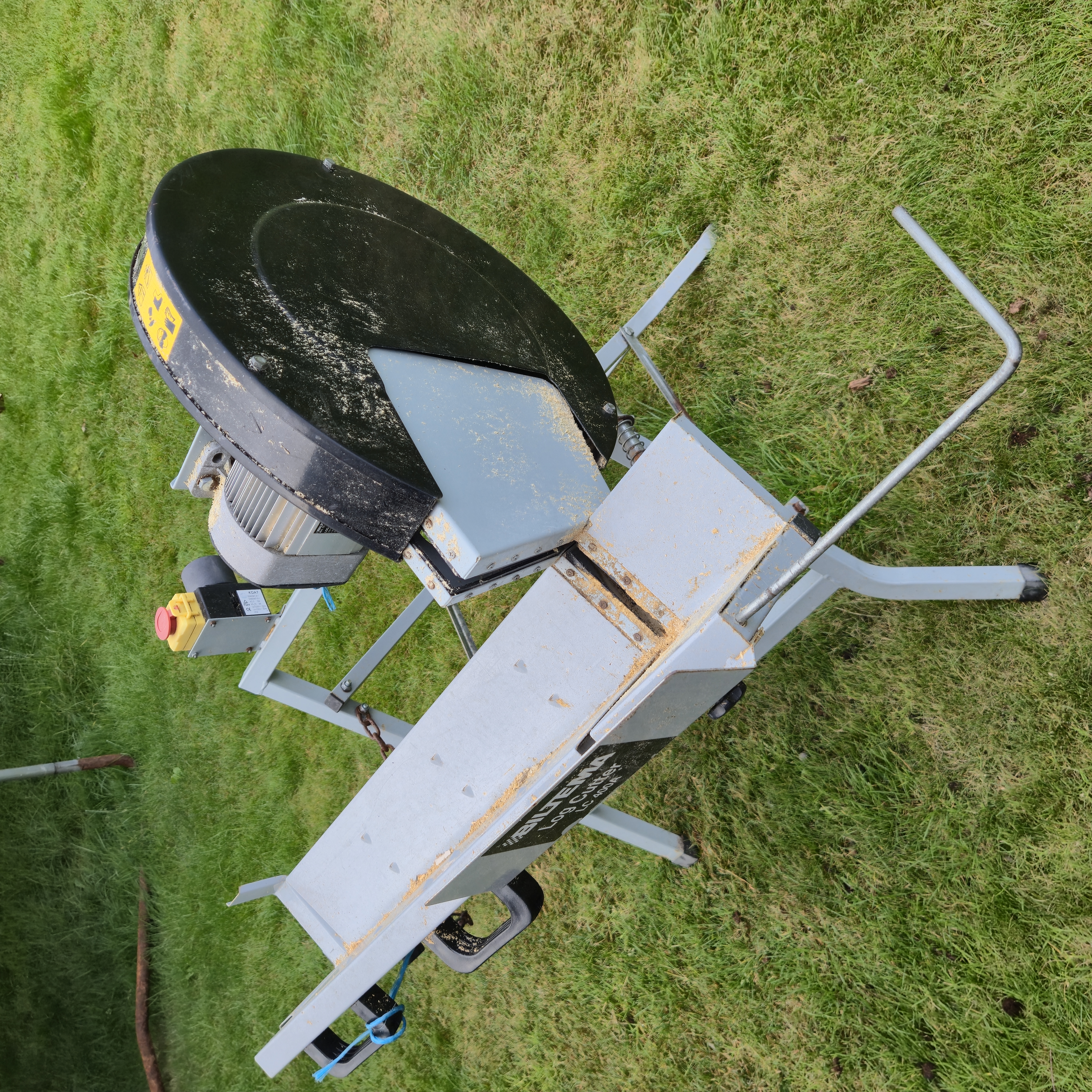 Vedkap 230v biltema 